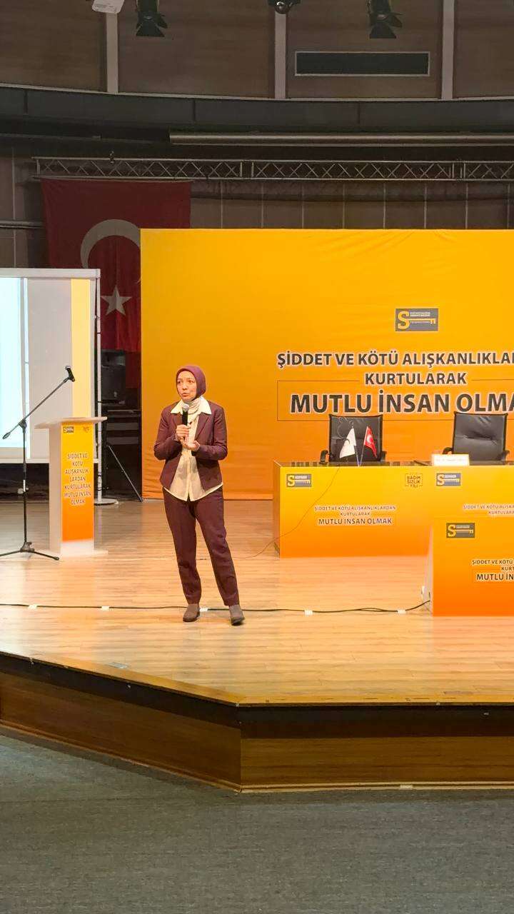 Bodrum’da “Mutlu İnsan Olmak” Paneline Yoğun İlgi 3